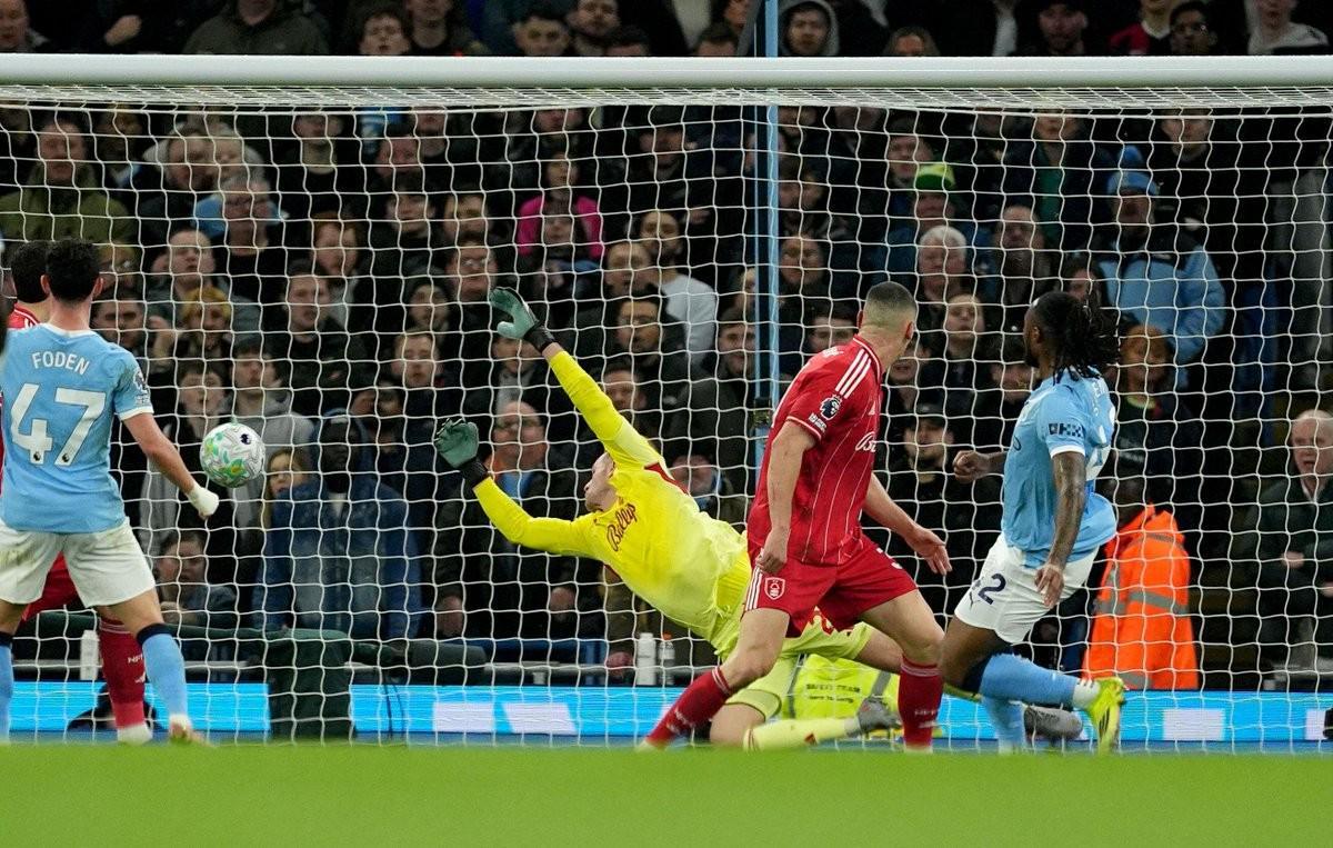 开云体育下载-自曼城首秀以来塞门约已参与9球，英超球员中仅次于哲凯赖什